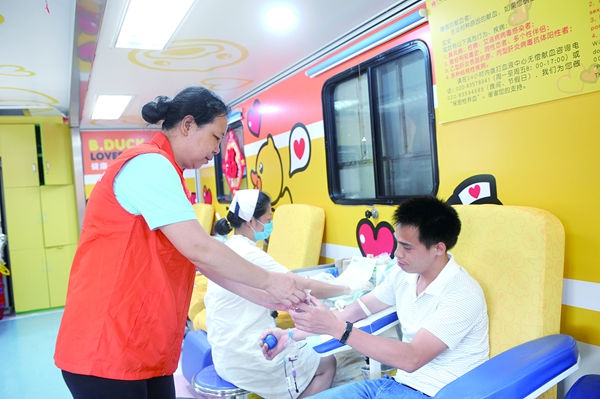 愛(ài)心獻(xiàn)血屋獻(xiàn)血前需要注意什么？生產(chǎn)廠(chǎng)家告訴你這三點(diǎn)非常重要